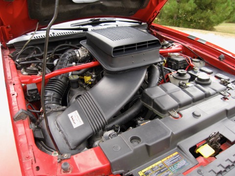 Mustang GT / Under the hood with the Shaker intake