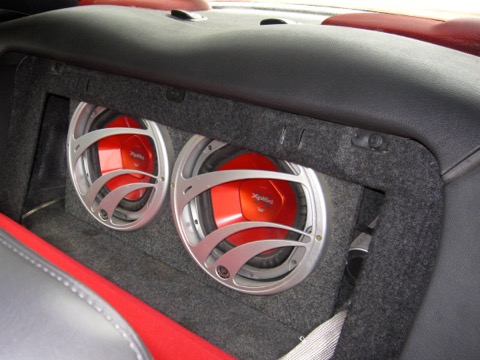 Mustang GT / Custom speaker installation behind the seats