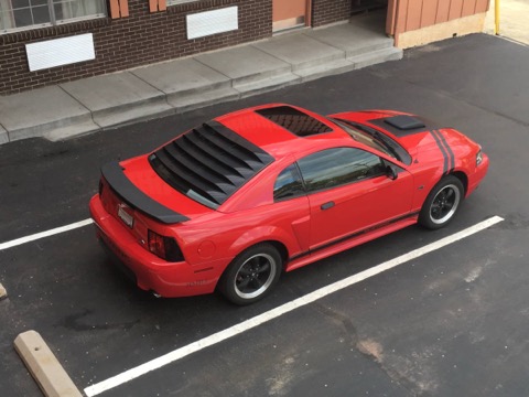 Mustang GT / Looking down on the Mustang from above